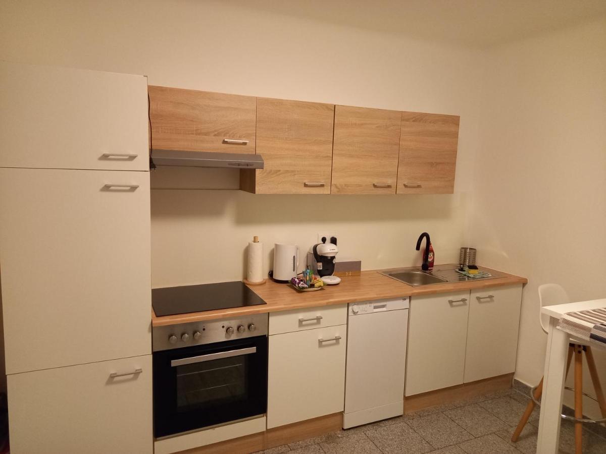 Apartment Near Downtown Вена Экстерьер фото
